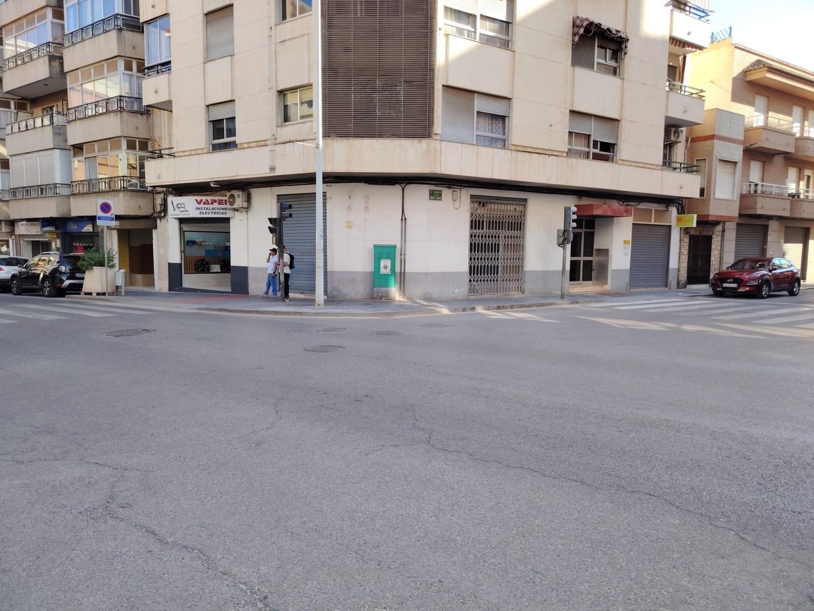 Commercial for rent in Lliria - € 500 (Ref: 9264485)