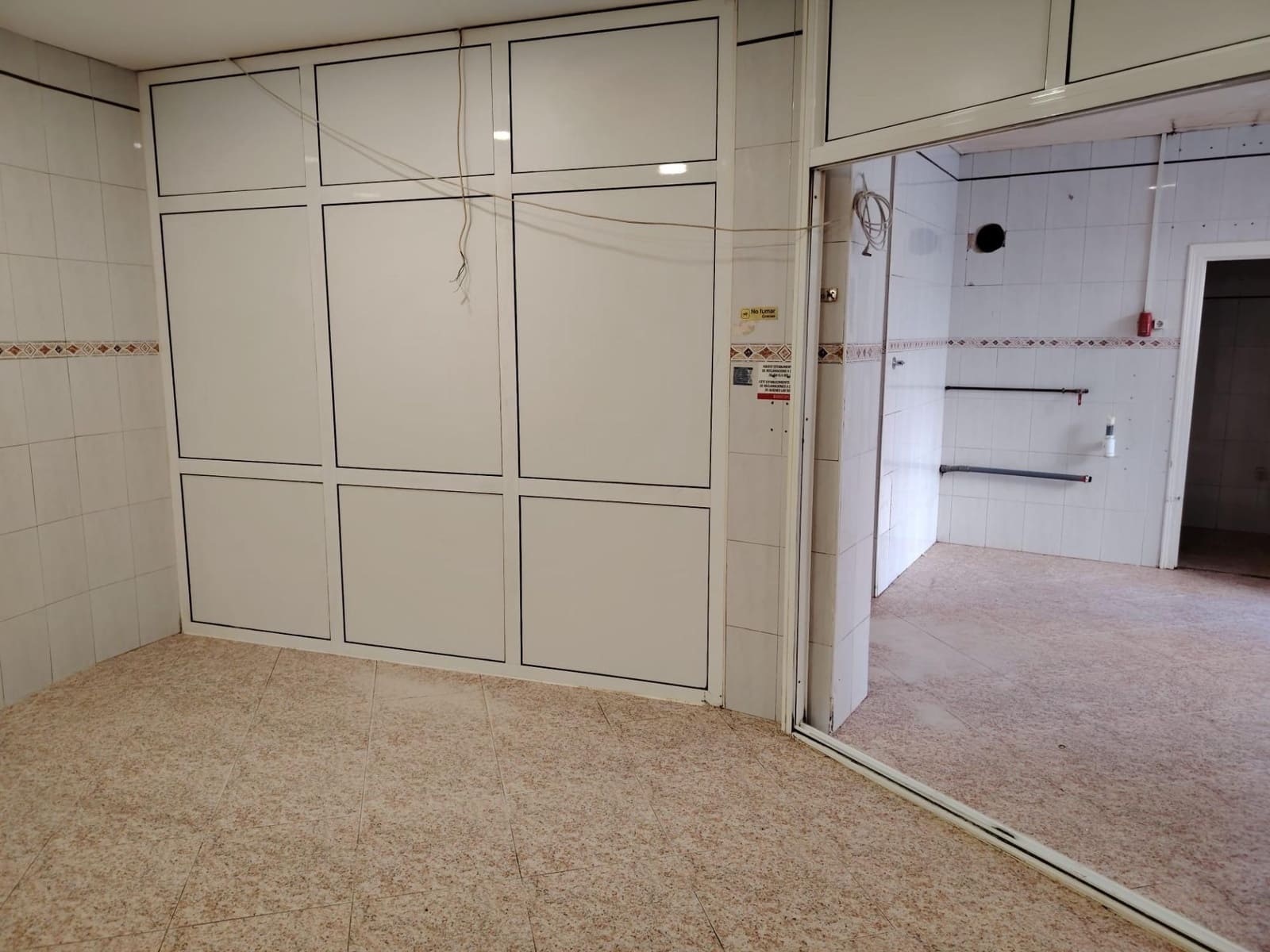 Commercial for rent in Lliria - € 500 (Ref: 9264485)