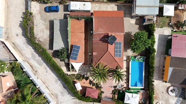 5 bedroom Villa for sale in Llíria with garage - € 265,000 (Ref: 9264486)