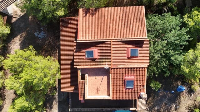 5 soveværelse Villa til salg i Casinos med swimmingpool - € 310.000 (Ref: 9282177)