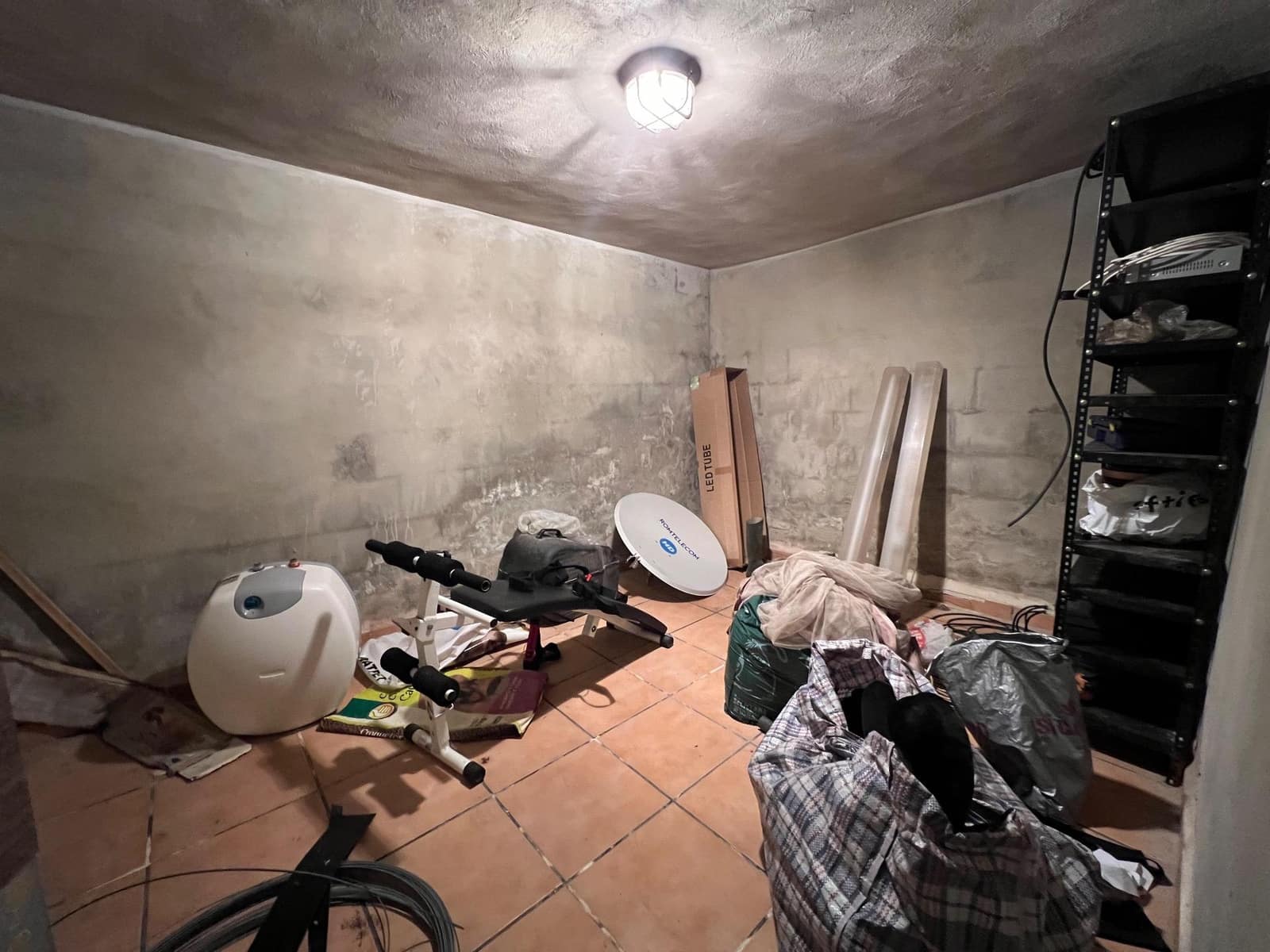 5 slaapkamer Villa te koop in Casinos met zwembad - € 310.000 (Ref: 9282177)