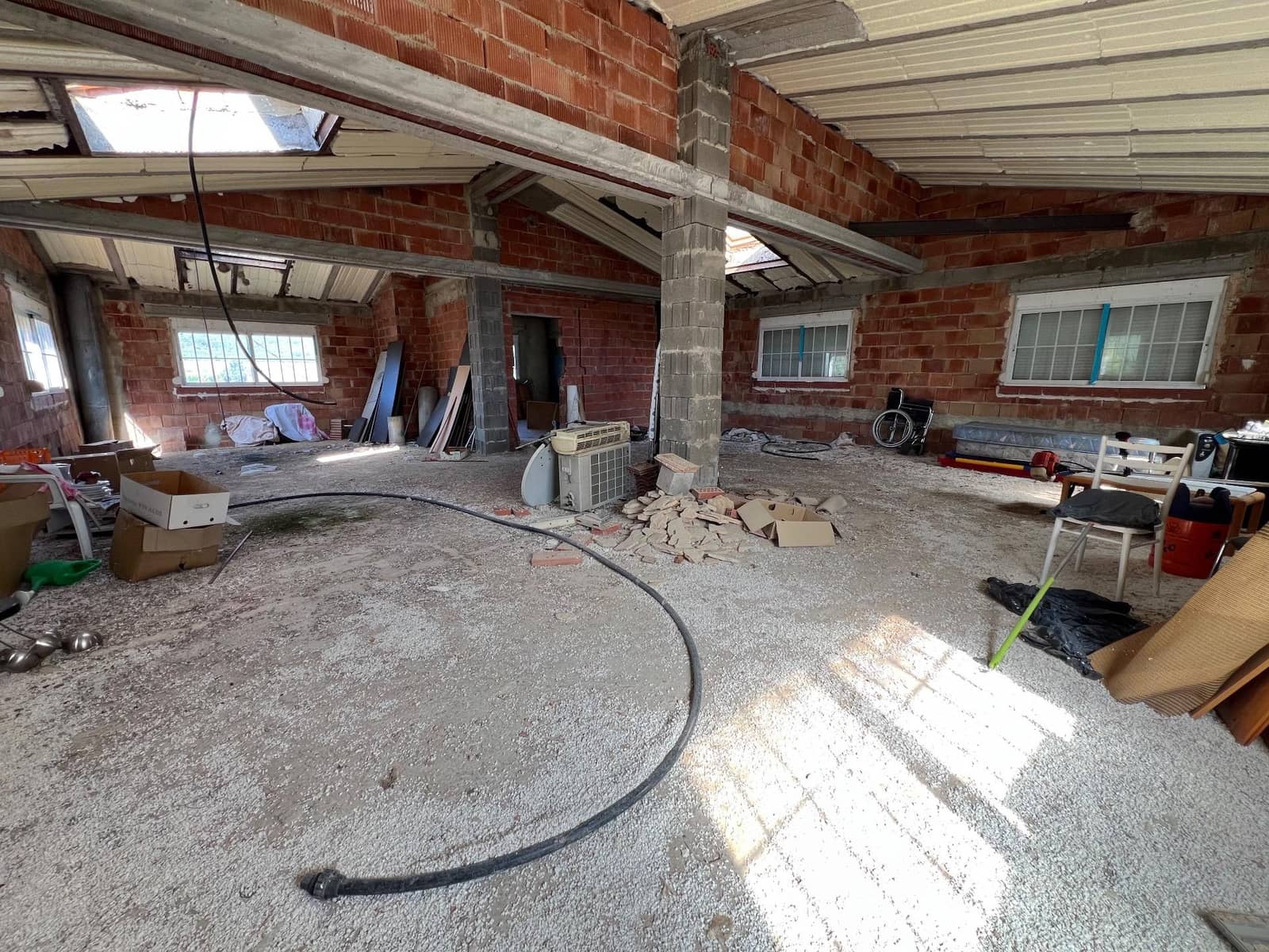 5 slaapkamer Villa te koop in Casinos met zwembad - € 310.000 (Ref: 9282177)