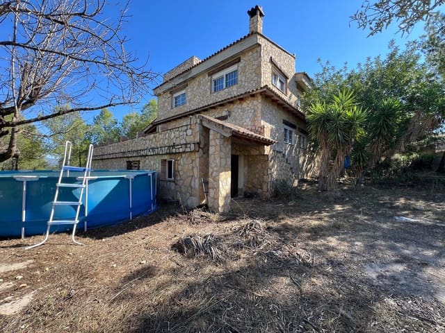 5 soveværelse Villa til salg i Casinos med swimmingpool - € 310.000 (Ref: 9282177)