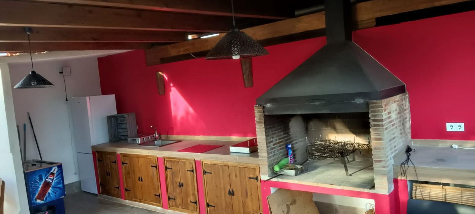 5 slaapkamer Villa te koop in Lliria met zwembad garage - € 260.000 (Ref: 9285200)