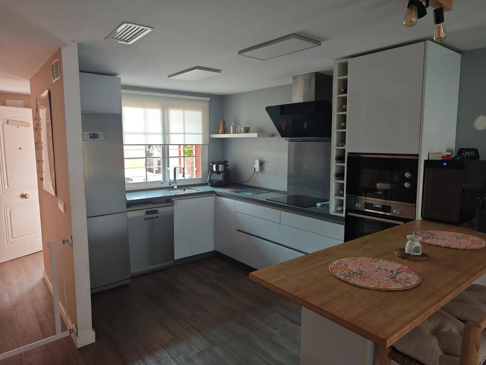 3 makuuhuone Rivitalo myytävänä paikassa La Pobla de Vallbona mukana uima-altaan - 329 000 € (Ref: 9310878)