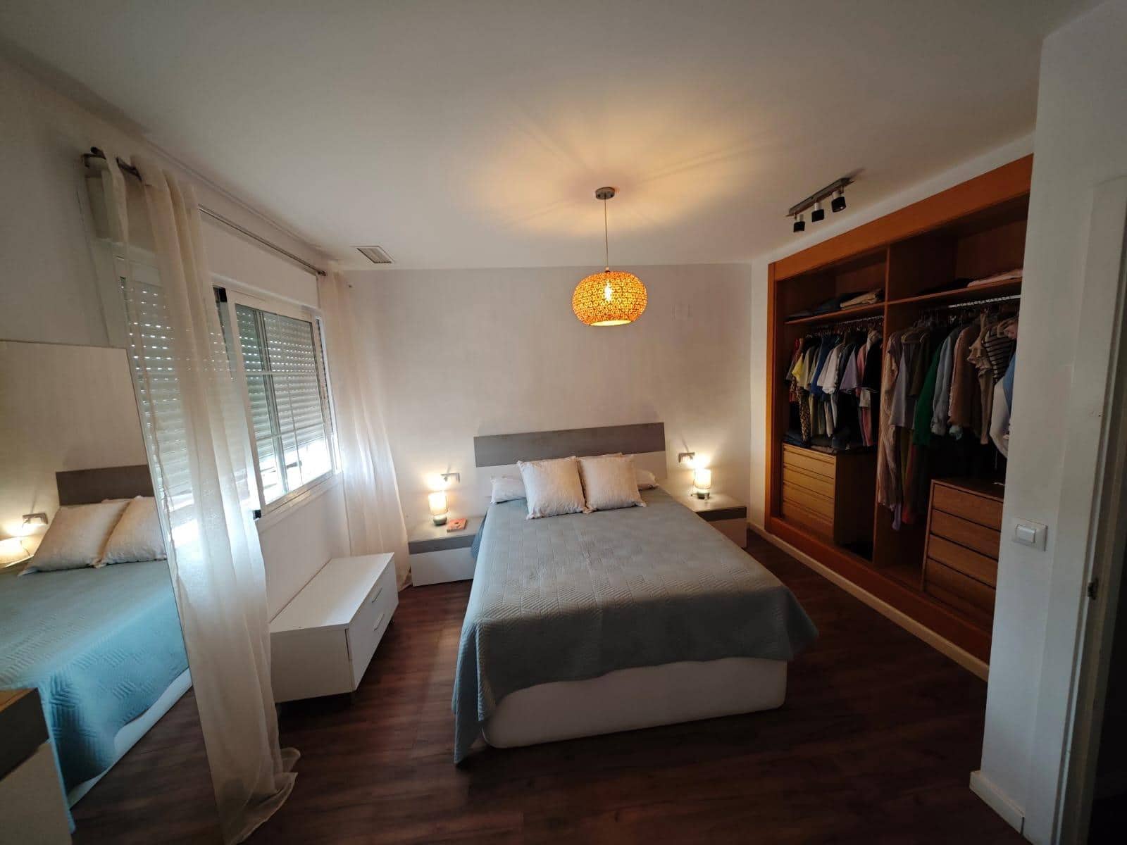 3 makuuhuone Rivitalo myytävänä paikassa La Pobla de Vallbona mukana uima-altaan - 329 000 € (Ref: 9310878)