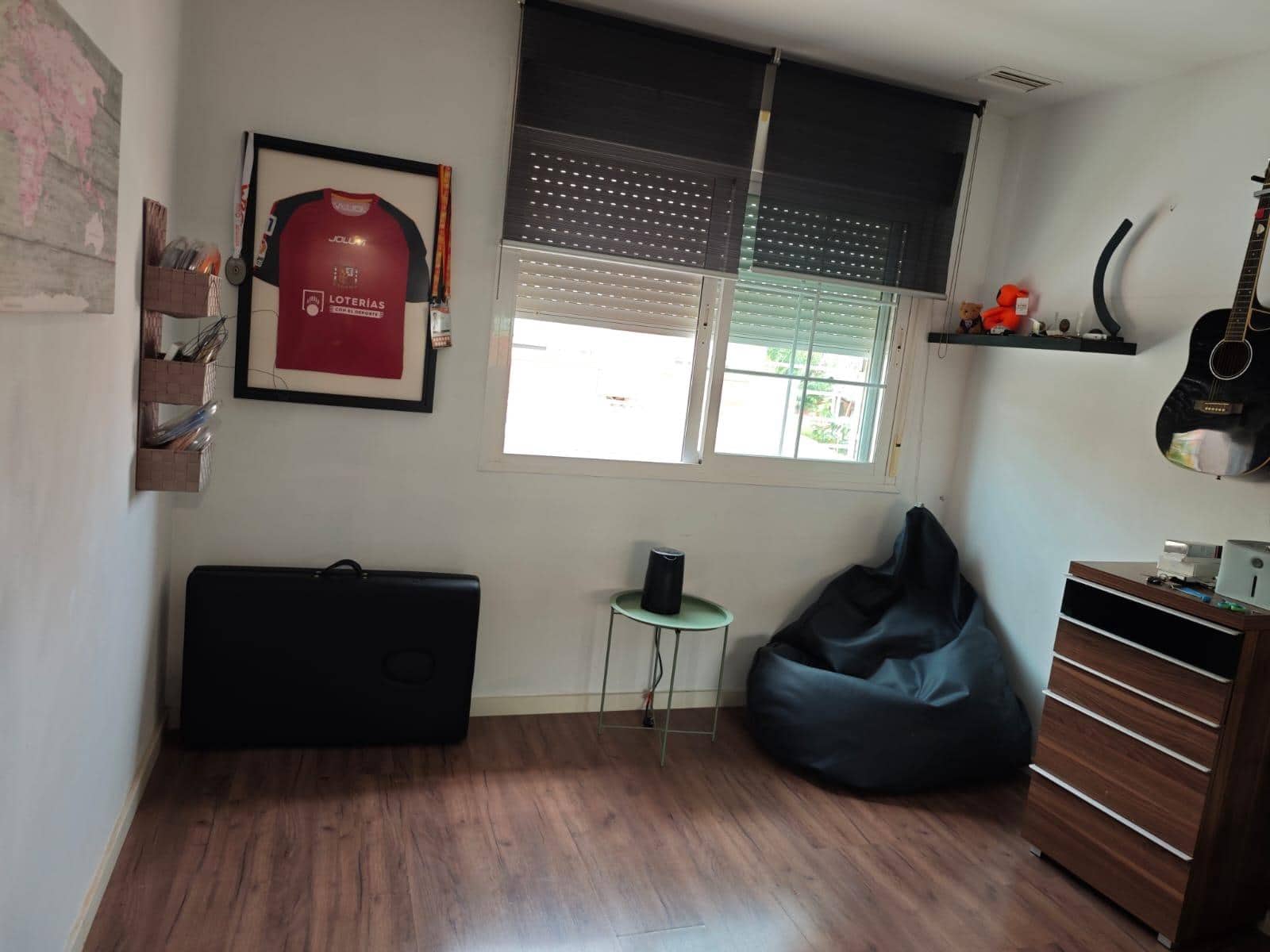 3 makuuhuone Rivitalo myytävänä paikassa La Pobla de Vallbona mukana uima-altaan - 329 000 € (Ref: 9310878)