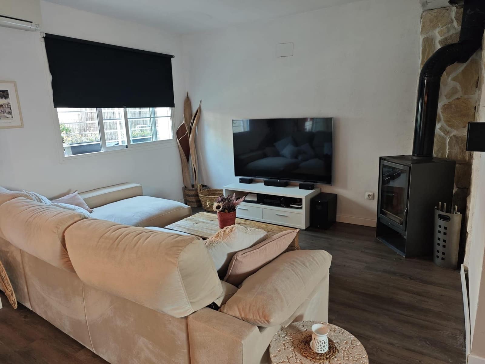 3 makuuhuone Rivitalo myytävänä paikassa La Pobla de Vallbona mukana uima-altaan - 329 000 € (Ref: 9310878)