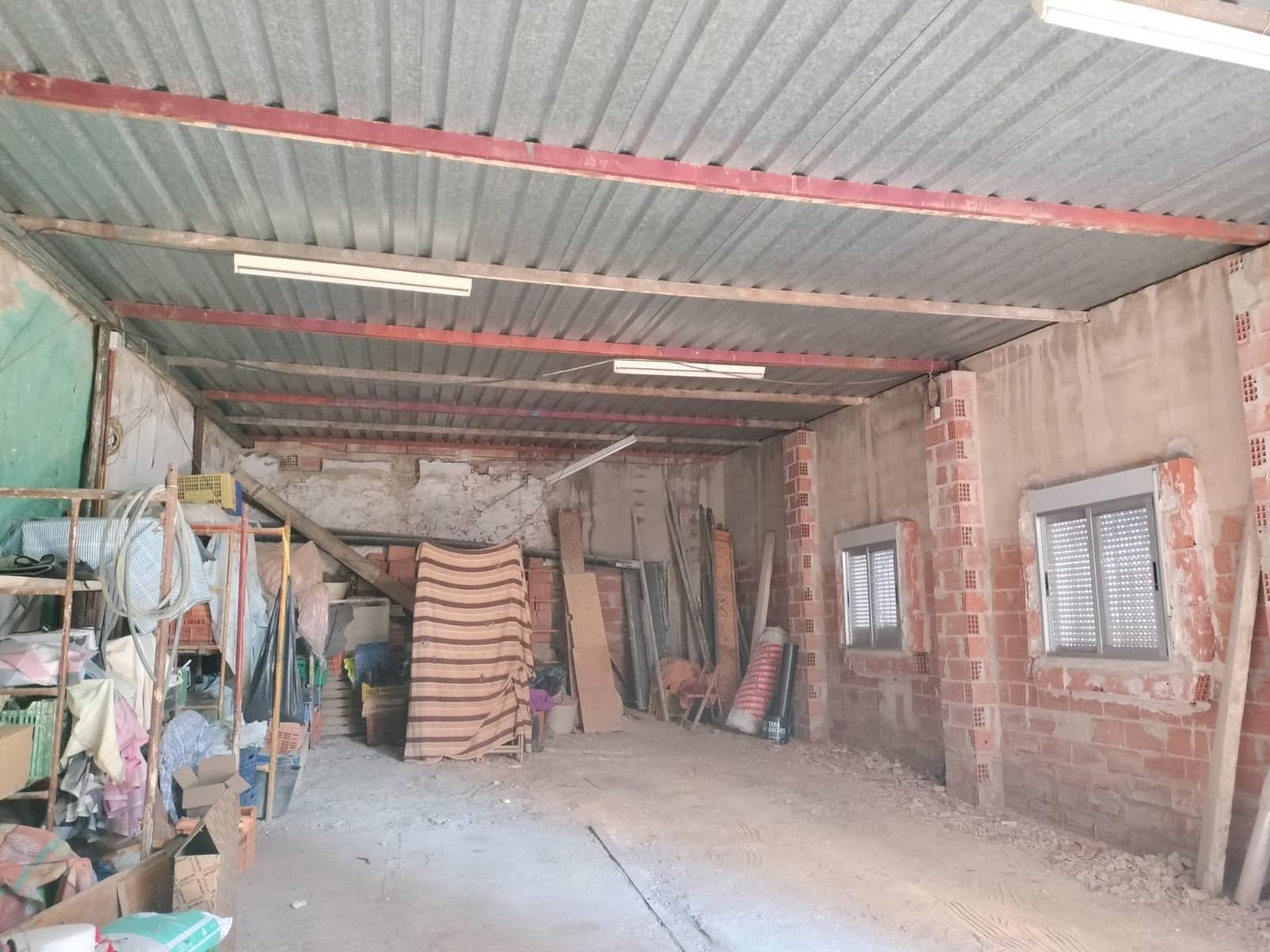 Commercieel te koop in Benaguasil - € 80.000 (Ref: 9341180)