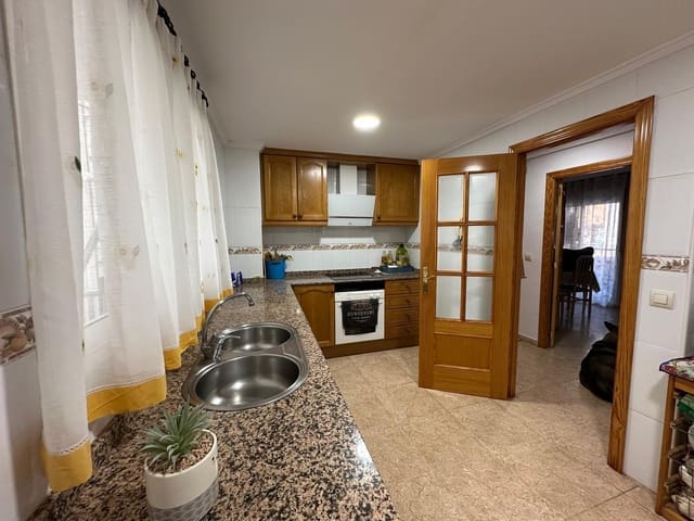 3 makuuhuone Asunto myytävänä paikassa Llíria - 160 000 € (Ref: 9355831)