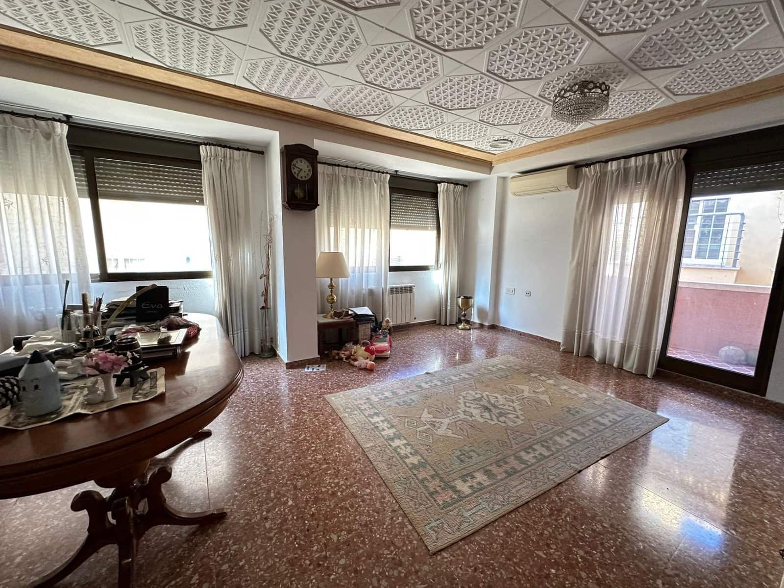 4 slaapkamer Flat te koop in Lliria - € 175.000 (Ref: 9382825)