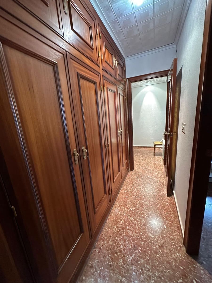 4 slaapkamer Flat te koop in Lliria - € 175.000 (Ref: 9382825)