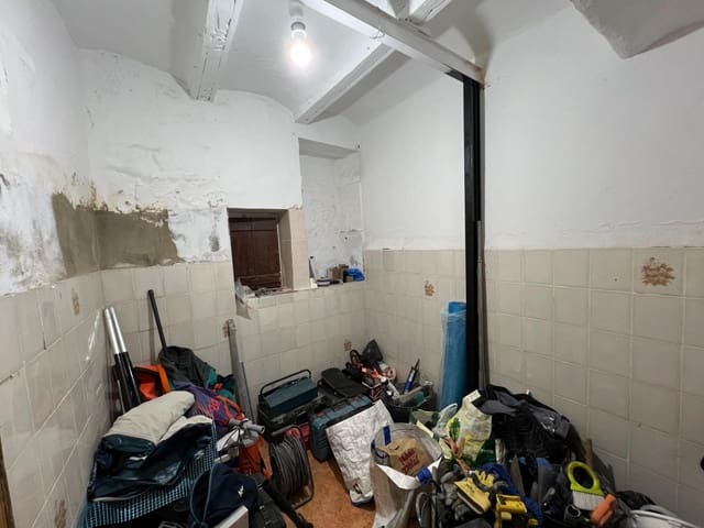 3 bedroom Townhouse for sale in Llíria - € 73,000 (Ref: 9414081)