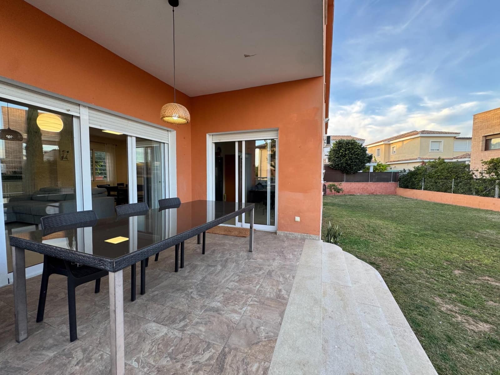 4 sypialnia Willa na sprzedaż w Lliria z basenem garażem - 509 990 € (Ref: 9456242)