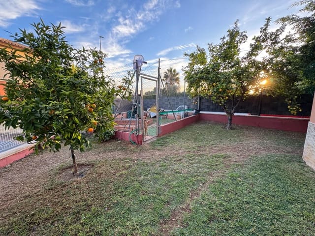 4 Zimmer Villa zu verkaufen in Llíria mit Pool Garage - 509.990 € (Ref: 9456242)