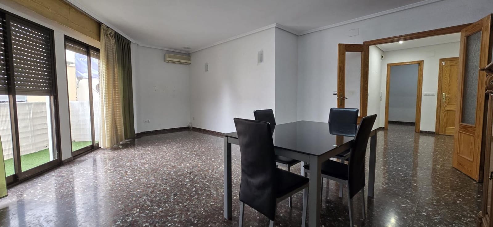 4 quarto Apartamento para venda em Lliria com garagem - 200 000 € (Ref: 9462070)