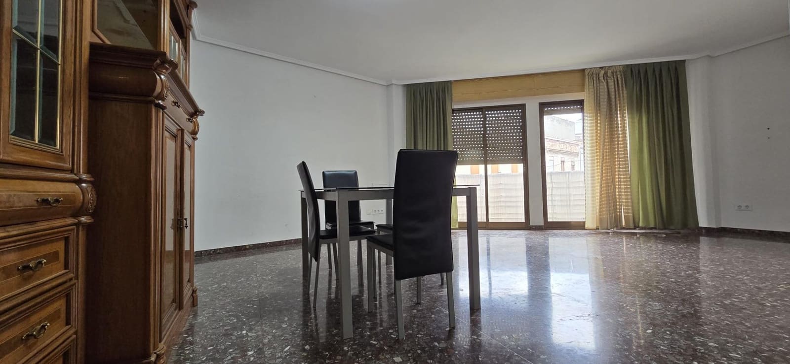 4 quarto Apartamento para venda em Lliria com garagem - 200 000 € (Ref: 9462070)