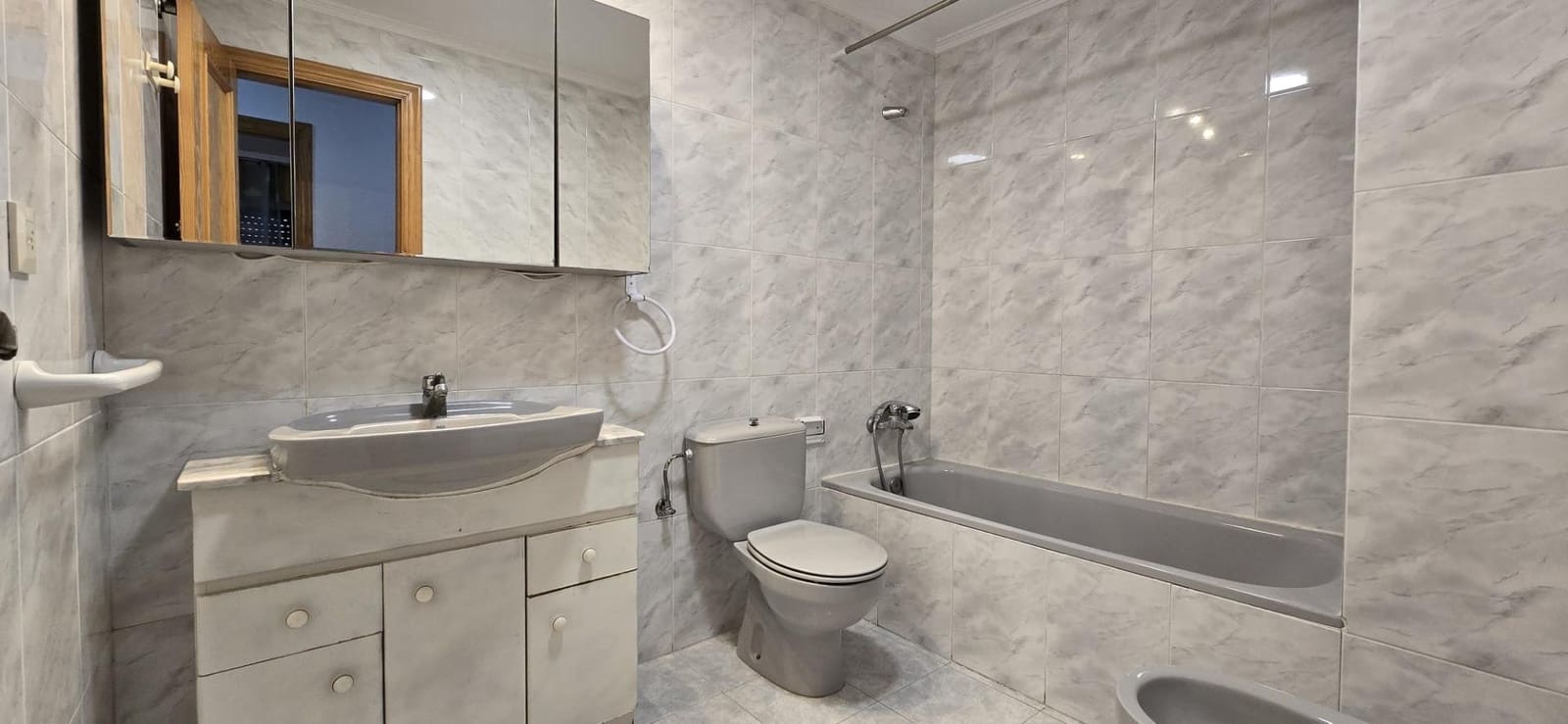 4 quarto Apartamento para venda em Lliria com garagem - 200 000 € (Ref: 9462070)