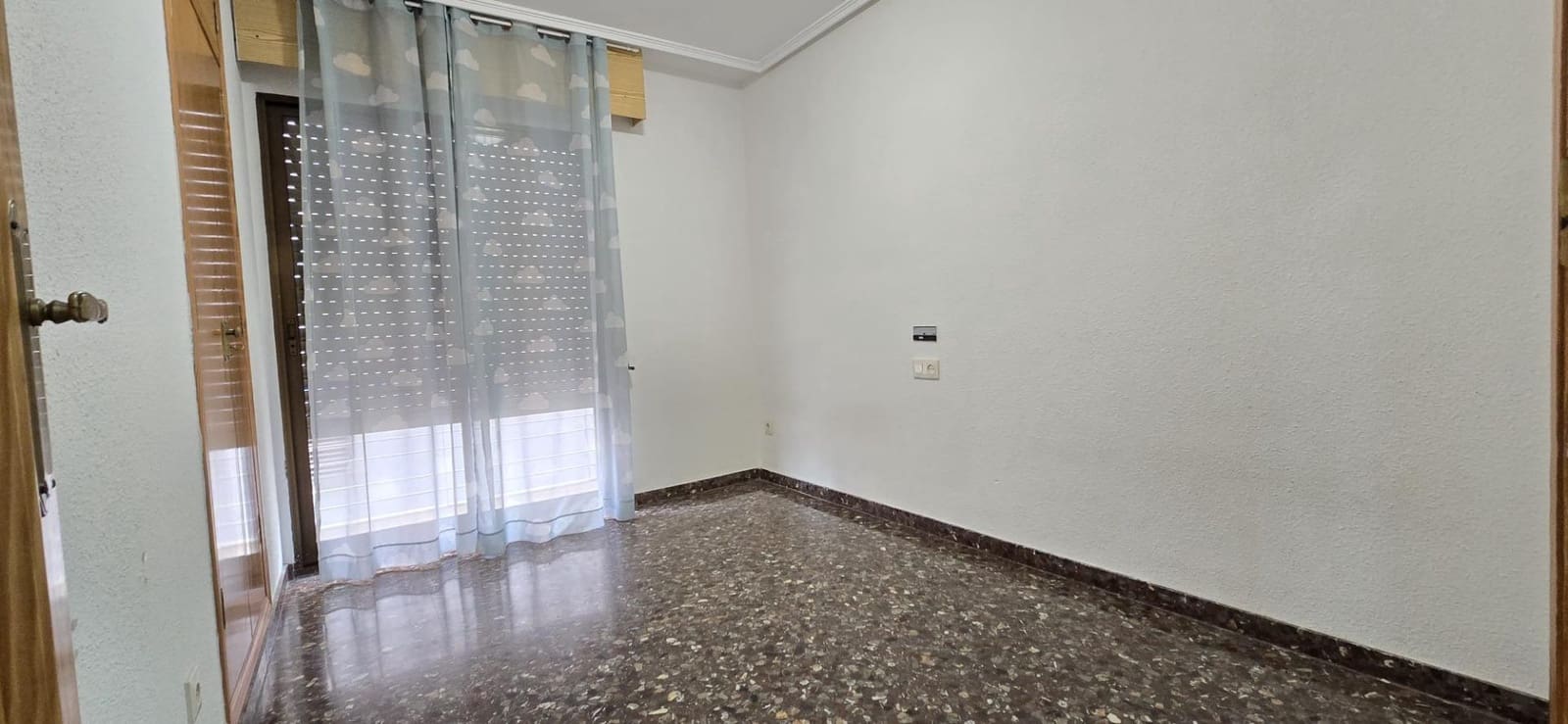 4 quarto Apartamento para venda em Lliria com garagem - 200 000 € (Ref: 9462070)