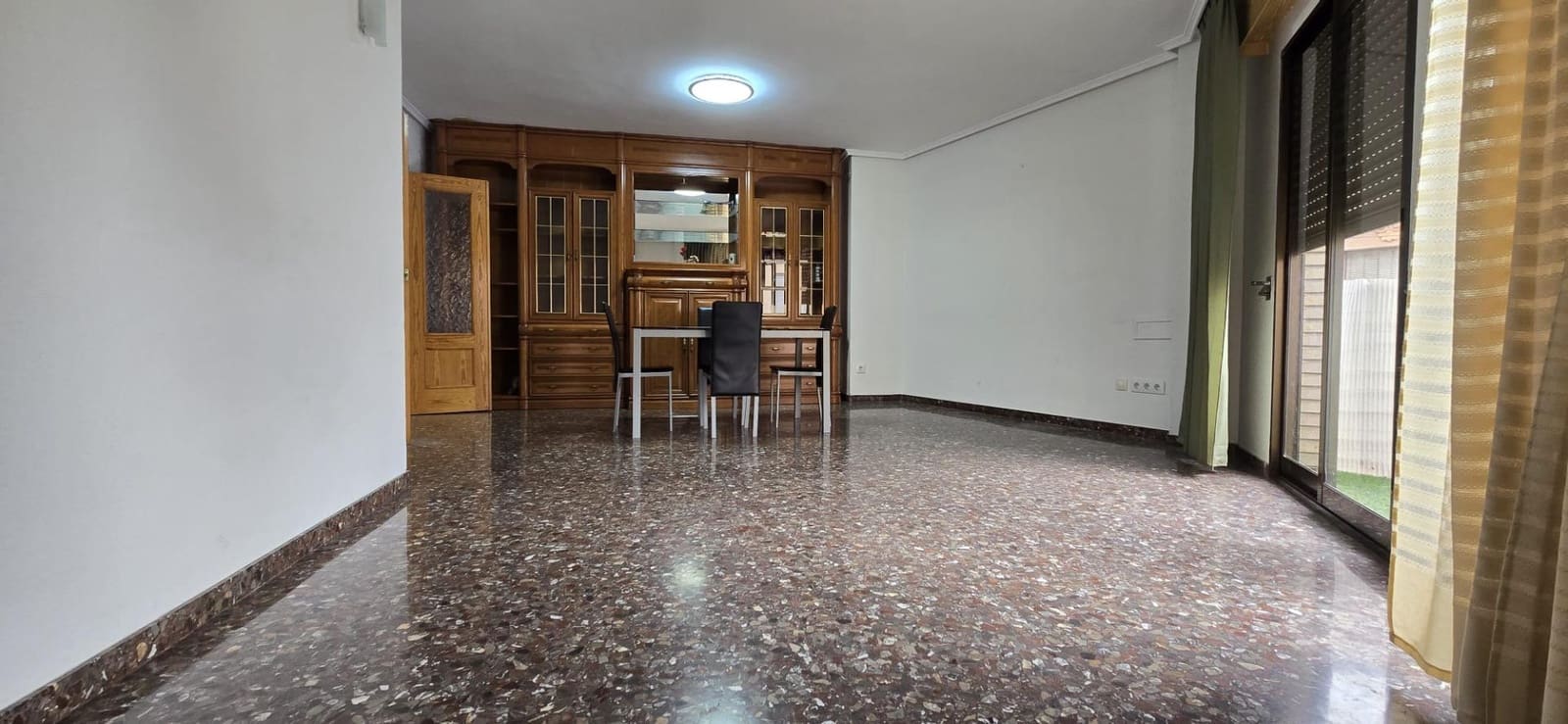 4 quarto Apartamento para venda em Lliria com garagem - 200 000 € (Ref: 9462070)