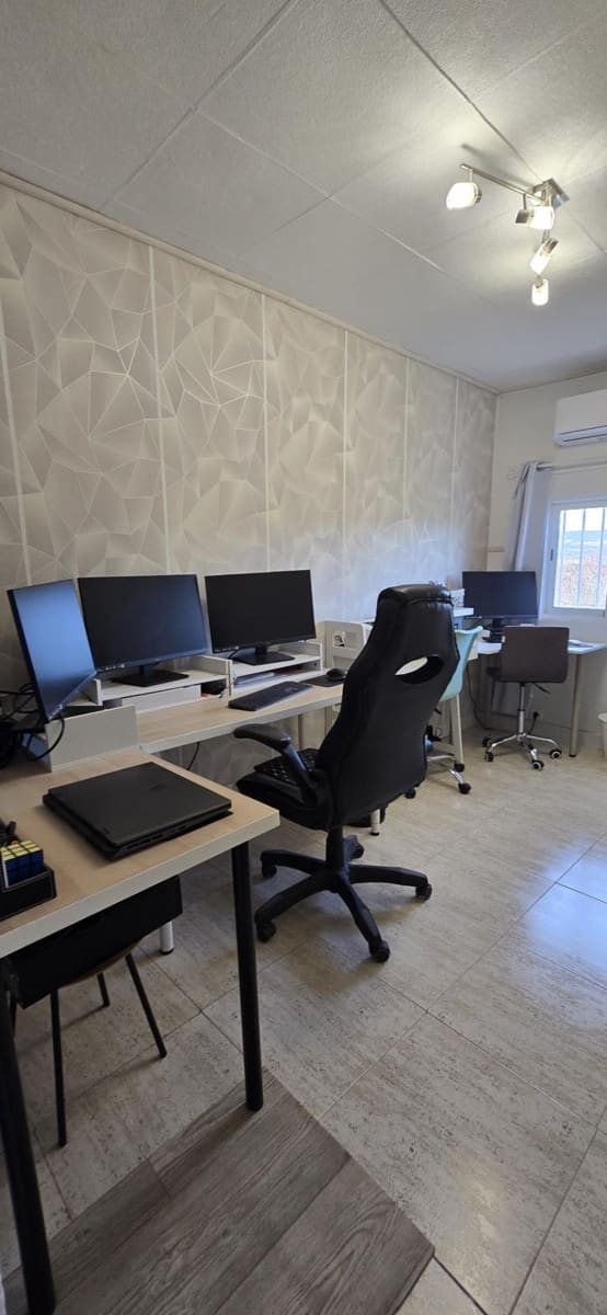 4 sovrum Villa till salu i Casinos - 139 900 € (Ref: 9462071)