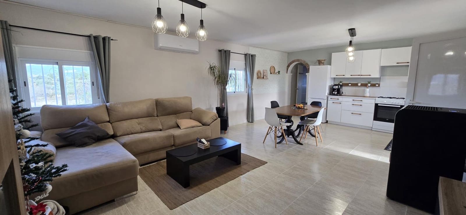 4 sovrum Villa till salu i Casinos - 139 900 € (Ref: 9462071)