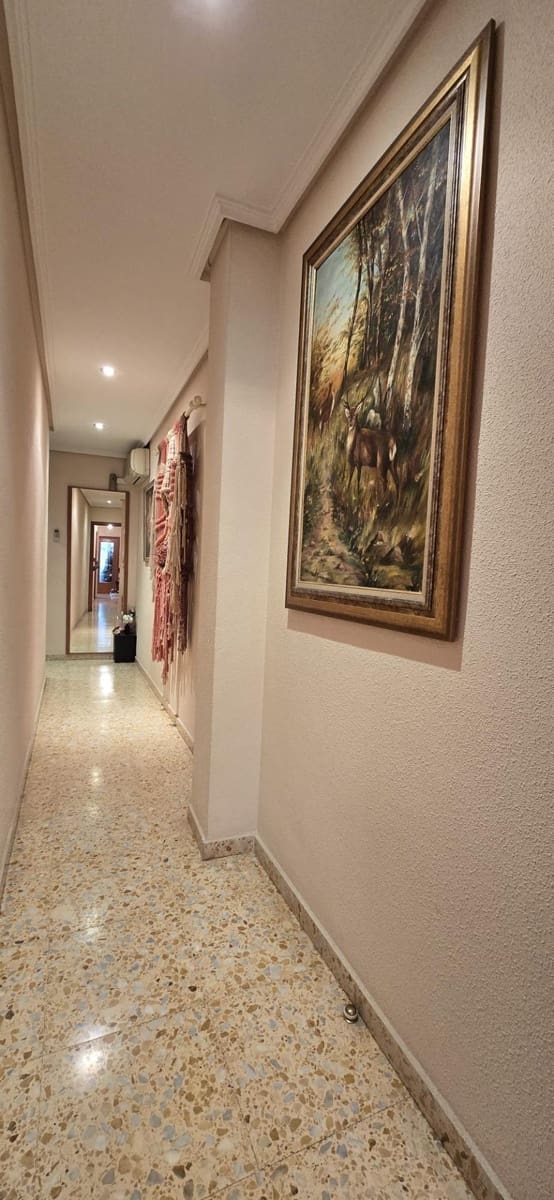 4 Zimmer Wohnung zu verkaufen in Lliria - 195.000 € (Ref: 9468471)