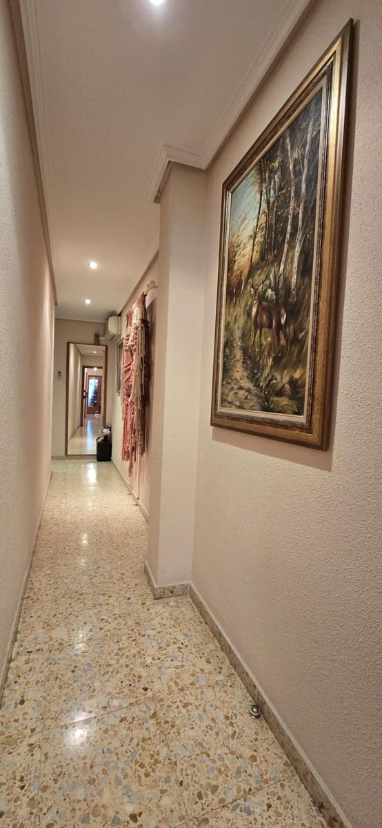 4 Zimmer Wohnung zu verkaufen in Lliria - 195.000 € (Ref: 9468471)