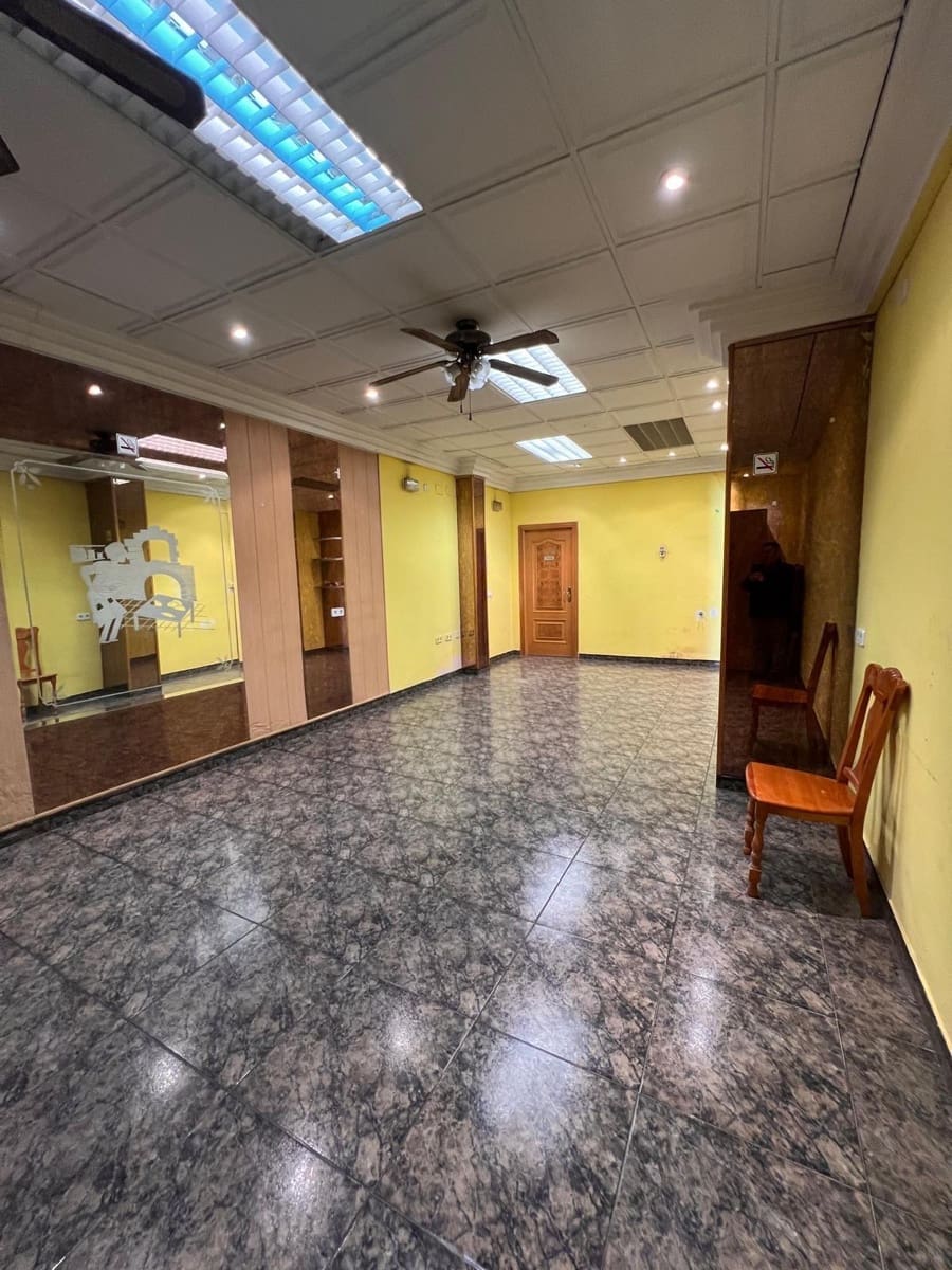 Erhverv til salg i Lliria - € 140.000 (Ref: 9491306)