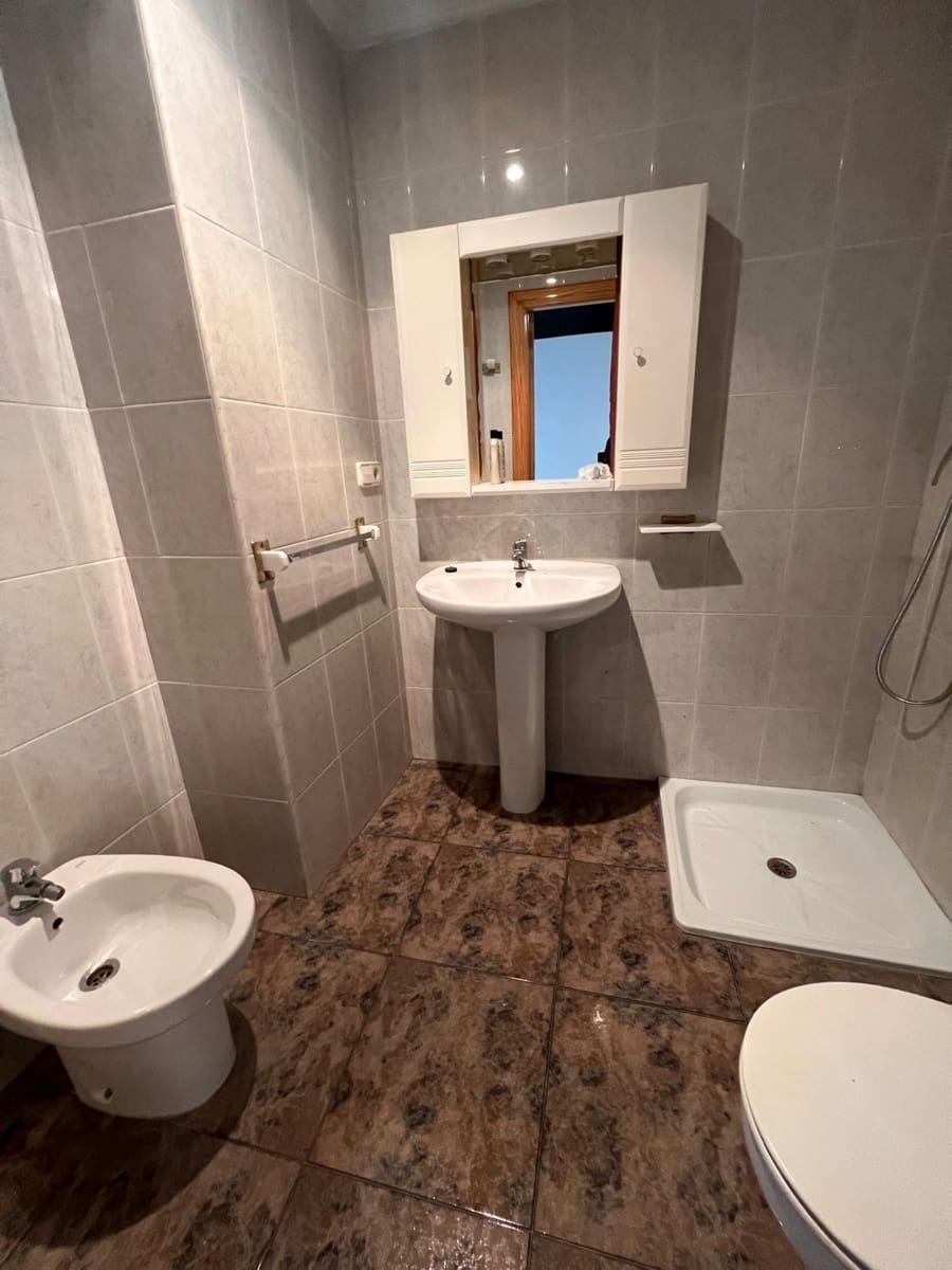 Erhverv til salg i Lliria - € 140.000 (Ref: 9491306)