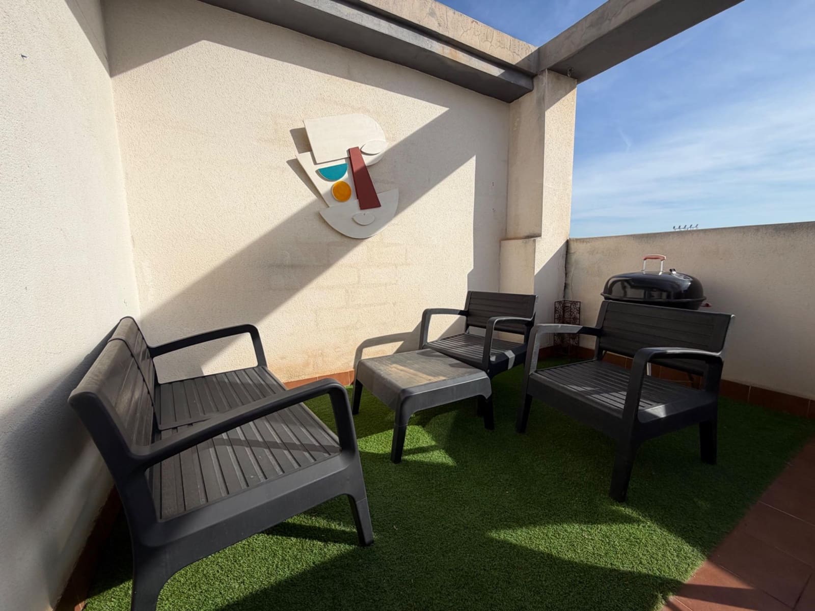 3 slaapkamer Appartement te huur in La Pobla de Vallbona - € 1.200 (Ref: 9504283)