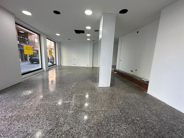 Local Commercial à louer à Llíria - 700 € (Ref: 9518889)