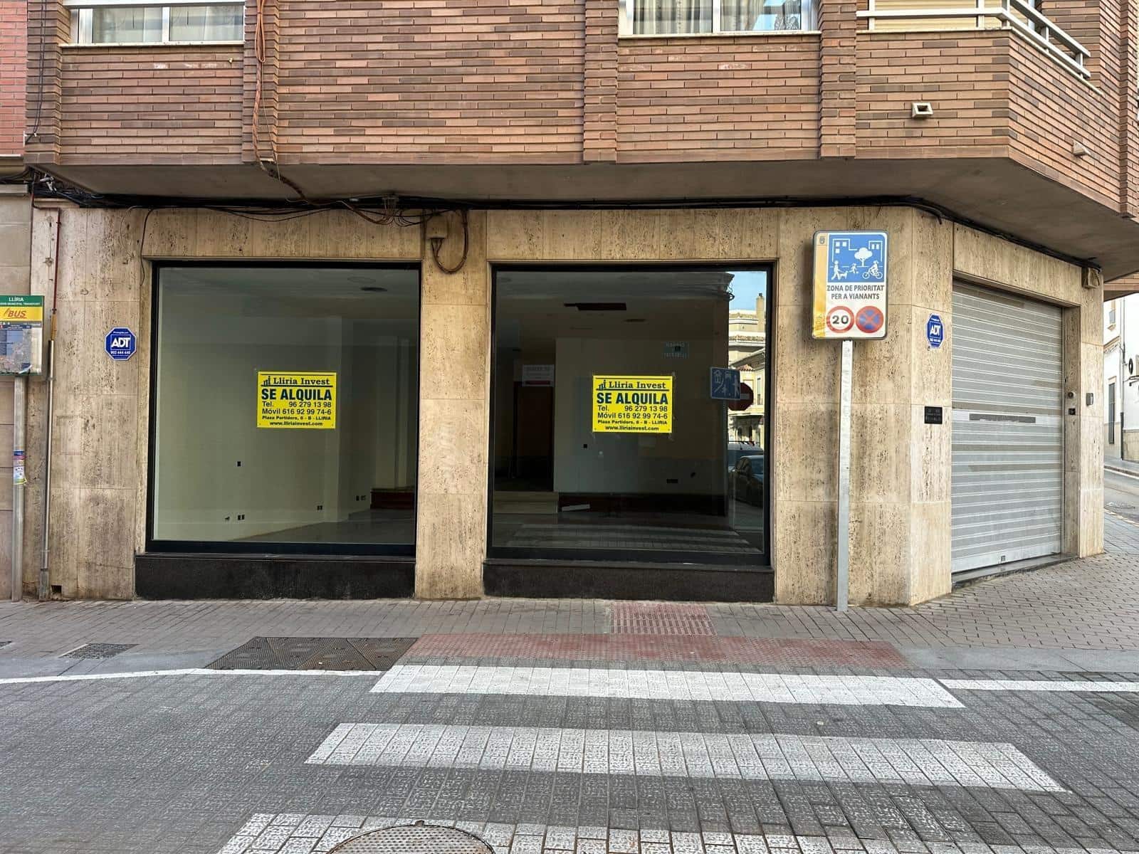 Kommersiell att hyra i Lliria - 700 € (Ref: 9518889)