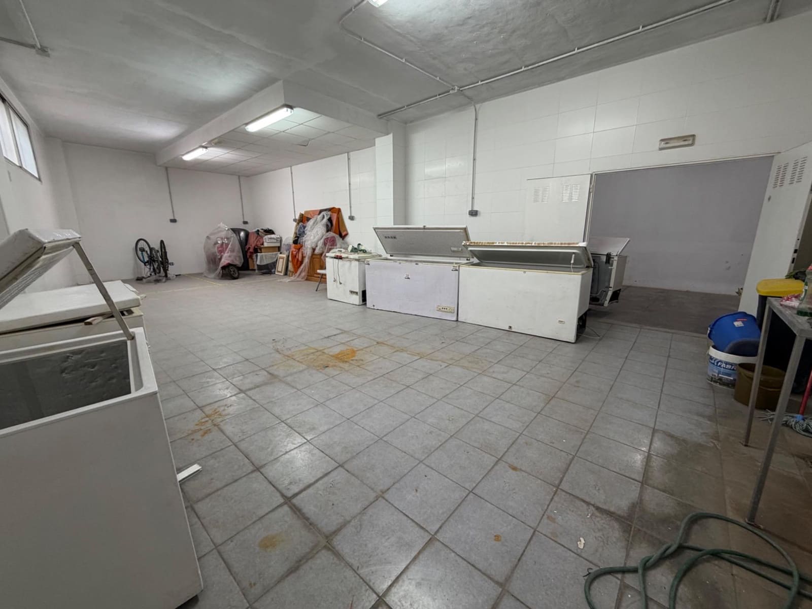 1 soveværelse Erhverv til salg i Vilamarxant / Villamarchante - € 95.000 (Ref: 9551471)