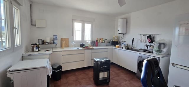 3 soverom Villa til salgs i Casinos med svømmebasseng - € 144 900 (Ref: 9551472)