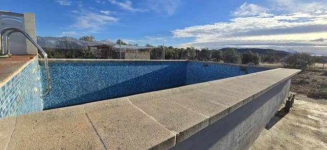 3 soverom Villa til salgs i Casinos med svømmebasseng - € 144 900 (Ref: 9551472)