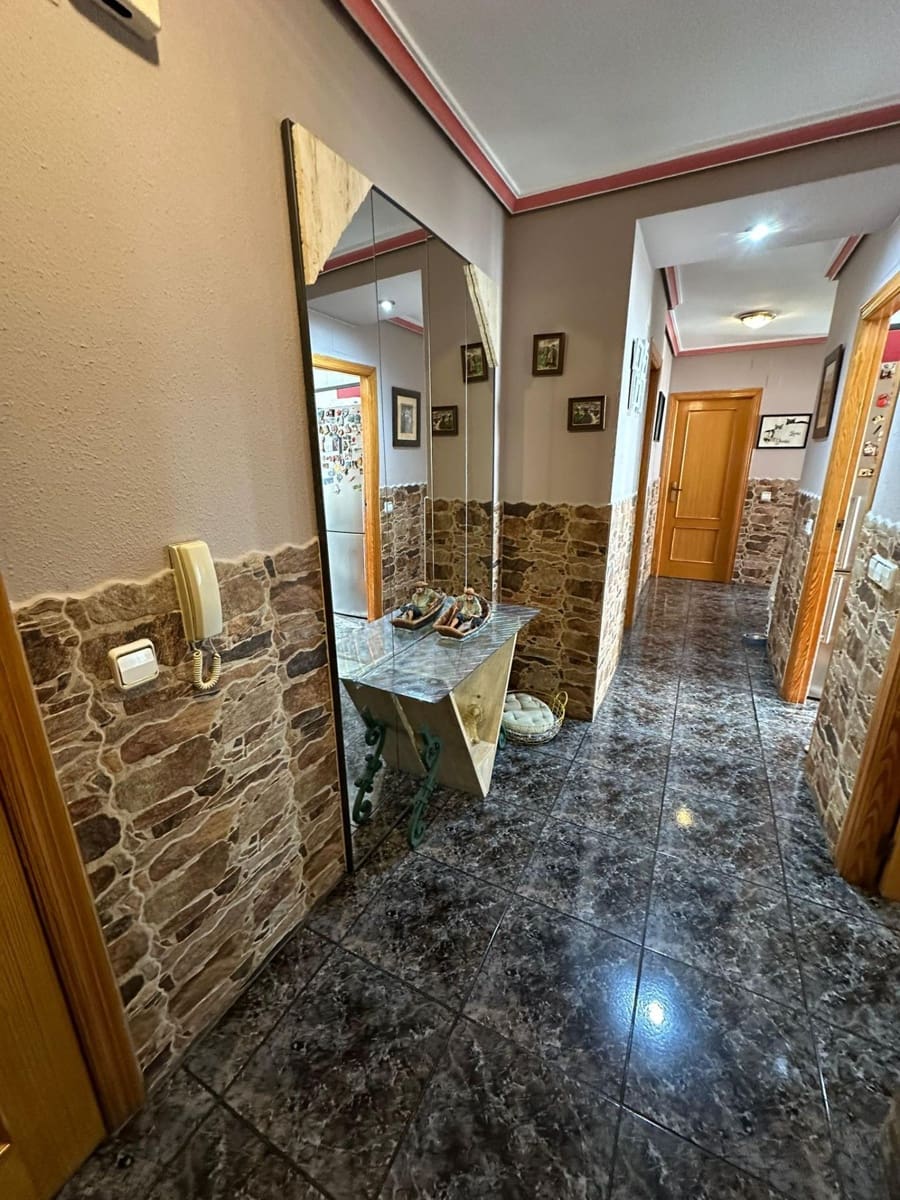 3 camera da letto Appartamento in vendita in Lliria con garage - 210.000 € (Rif: 9565232)