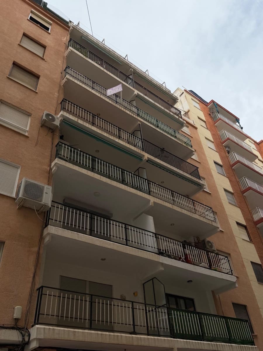 3 bedroom Apartment for sale in Cullera - € 168,000 (Ref: 9568630)