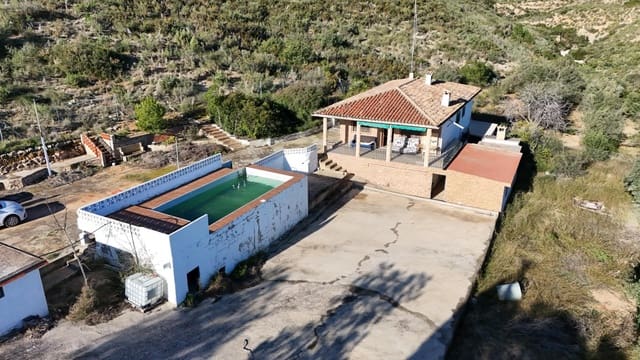 4 soveværelse Villa til salg i Pedralba med swimmingpool - € 160.000 (Ref: 9582928)