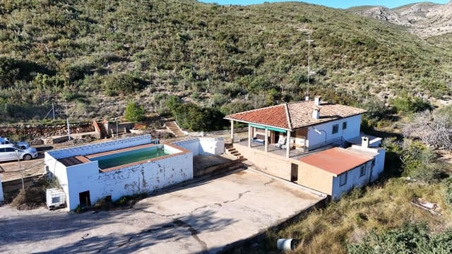 4 soveværelse Villa til salg i Pedralba med swimmingpool - € 160.000 (Ref: 9582928)