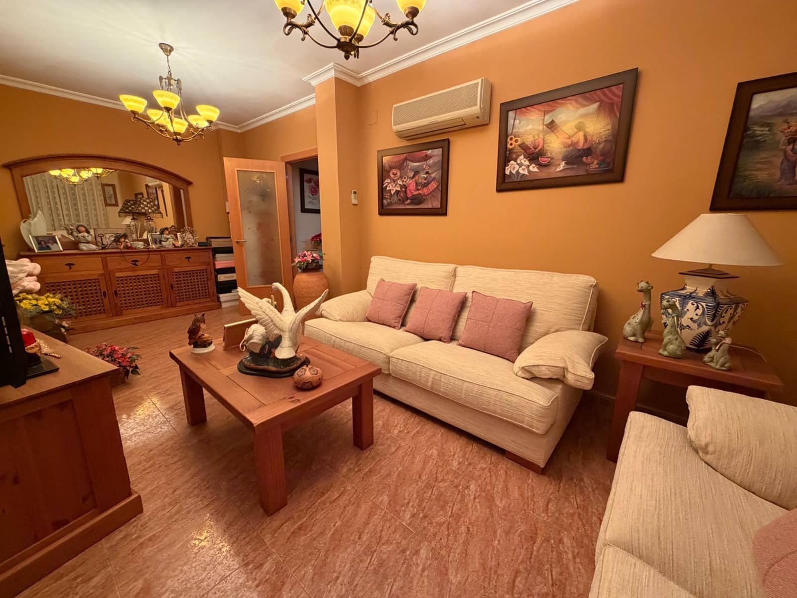 5 quarto Casa em Banda para venda em Vilamarxant / Villamarchante com garagem - 265 000 € (Ref: 9586489)