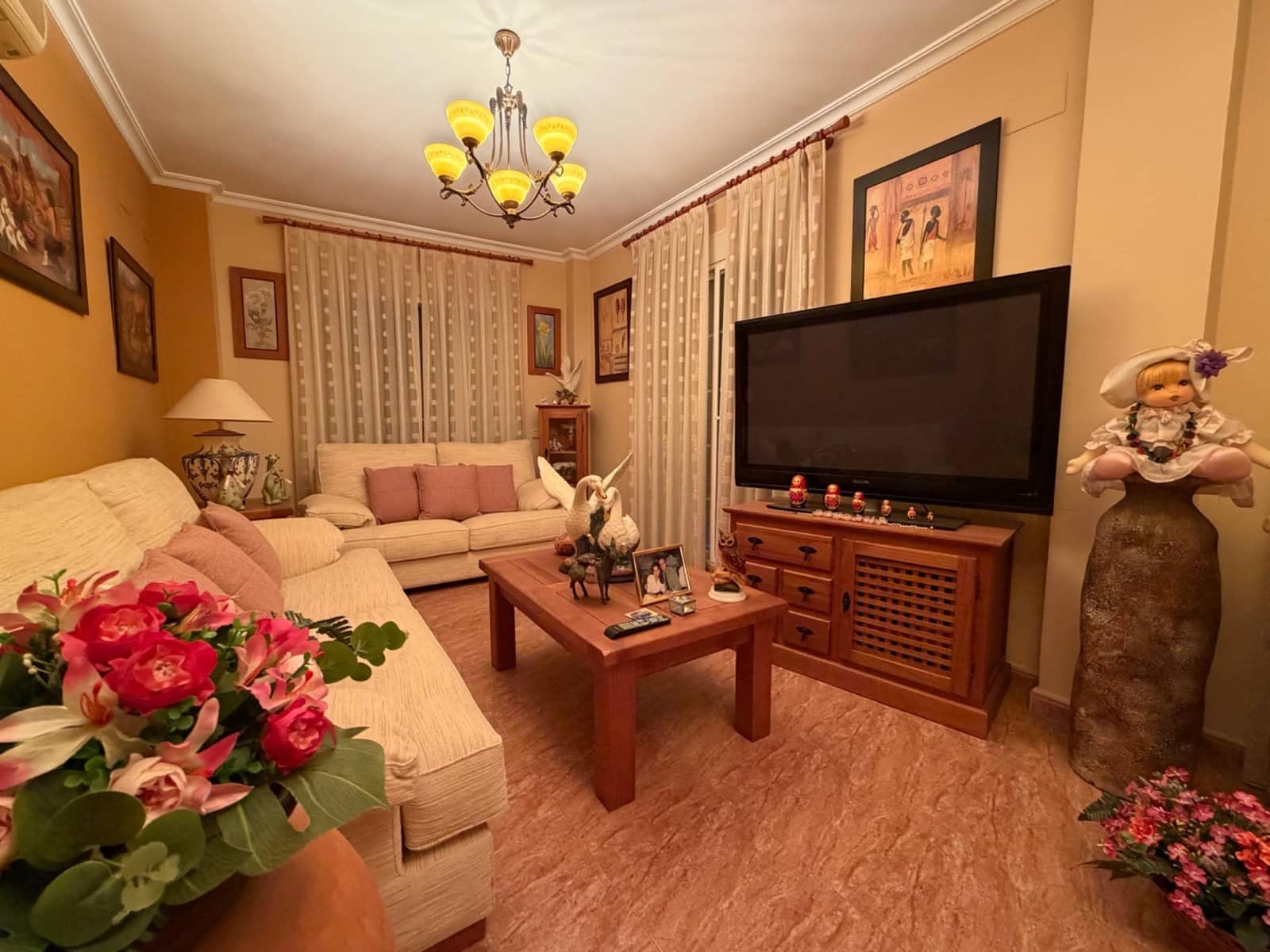 5 quarto Casa em Banda para venda em Vilamarxant / Villamarchante com garagem - 265 000 € (Ref: 9586489)