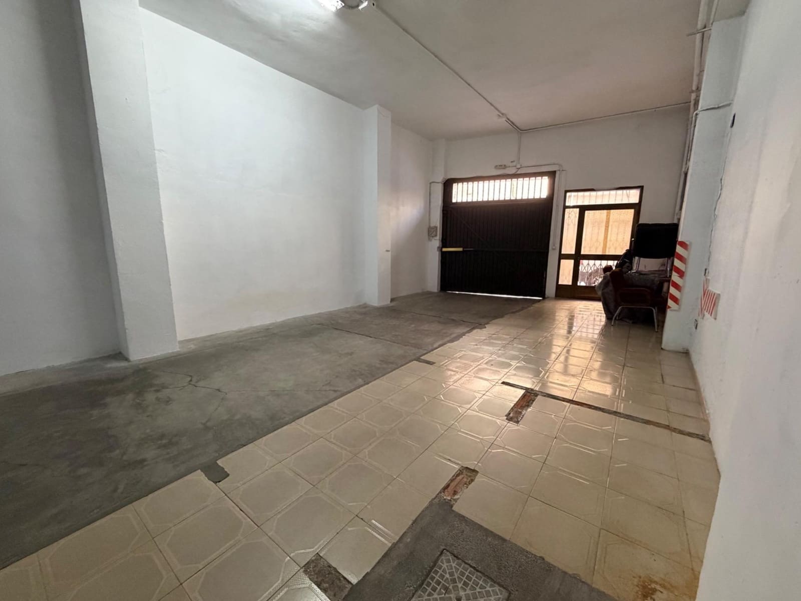 Commercieel te huur in Lliria - € 1.200 (Ref: 9599519)