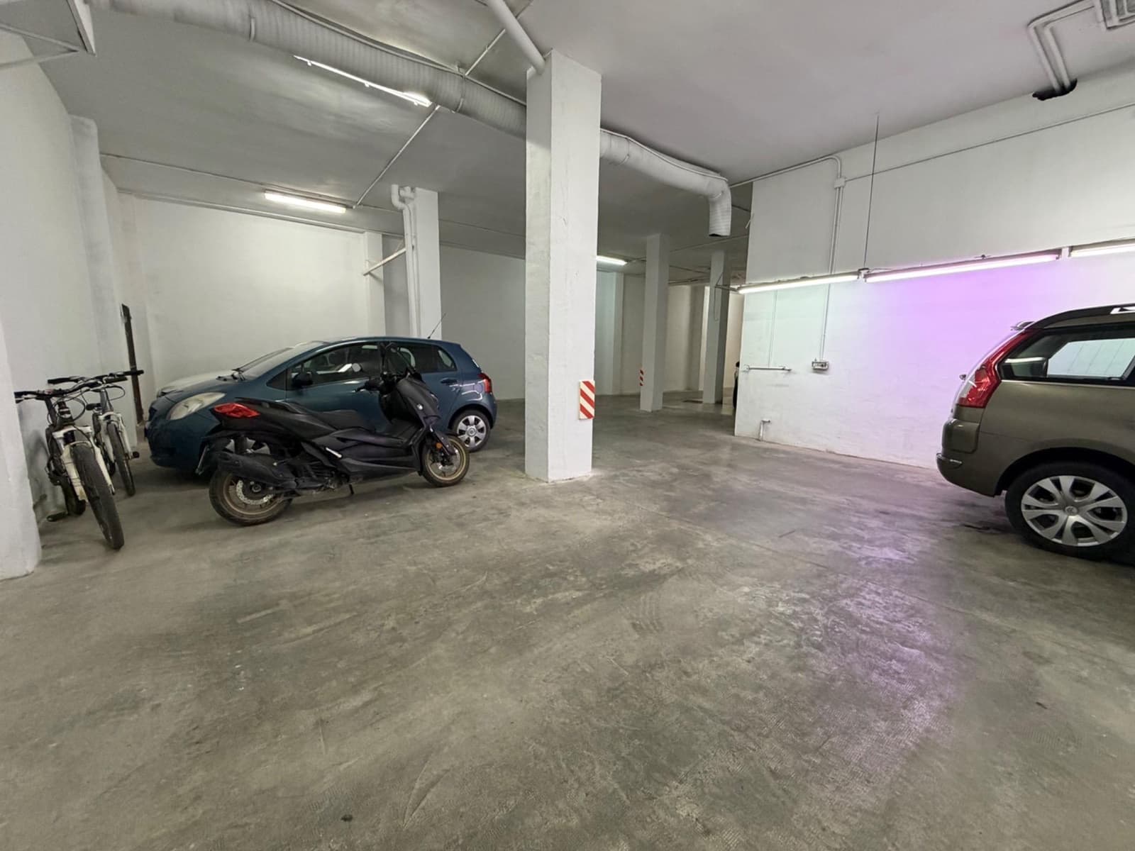 Commercieel te huur in Lliria - € 1.200 (Ref: 9599519)