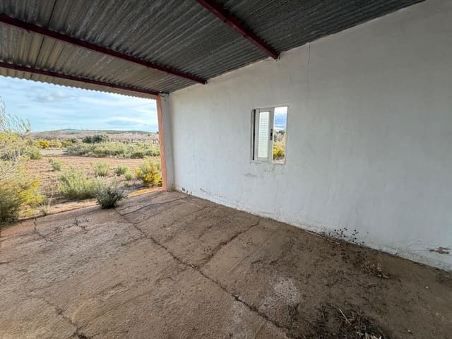 2 sovrum Villa till salu i Alcublas med garage - 49 500 € (Ref: 9611518)