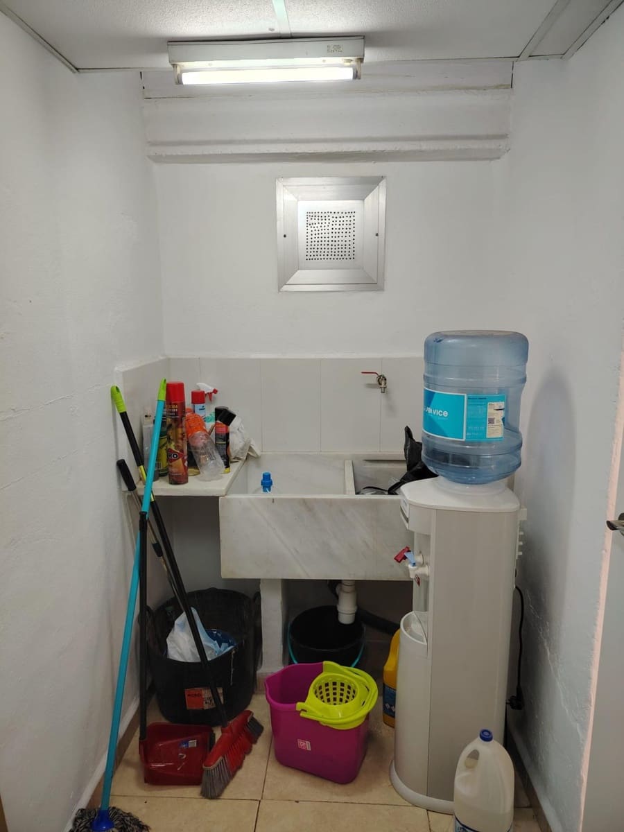 1 soveværelse Erhverv til salg i Lliria - € 90.000 (Ref: 9615446)