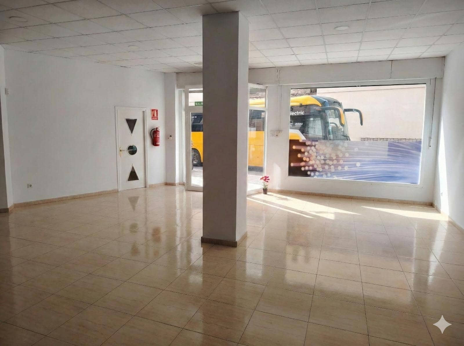 1 slaapkamer Commercieel te koop in Lliria - € 90.000 (Ref: 9629952)