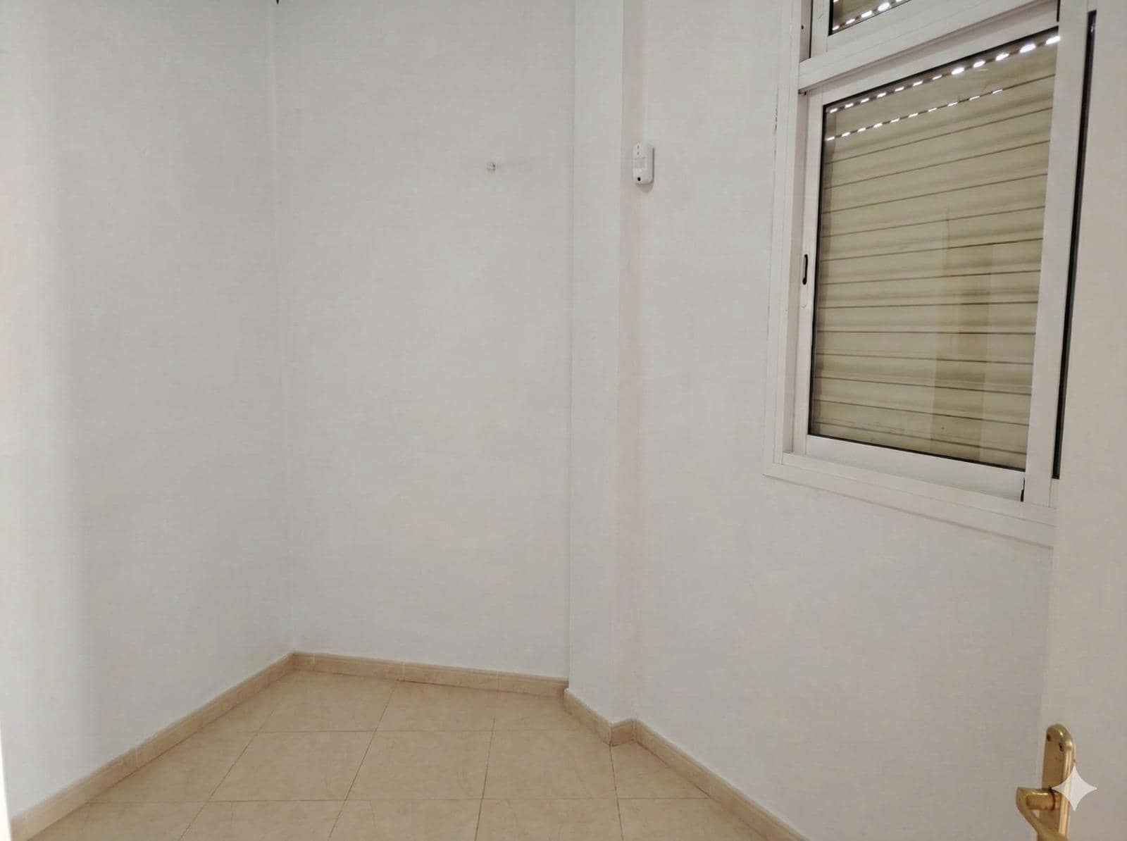 1 slaapkamer Commercieel te koop in Lliria - € 90.000 (Ref: 9629952)