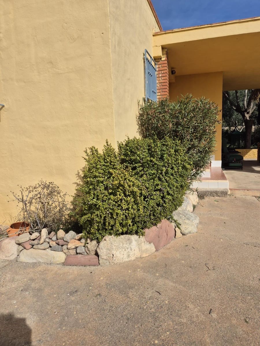 3 soveværelse Villa til salg i Lliria med garage - € 160.000 (Ref: 9634233)