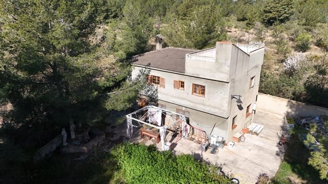 5 sovrum Villa till salu i Llíria med pool - 178 000 € (Ref: 9637544)